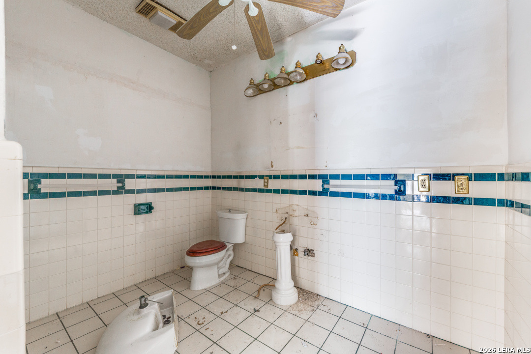 3311 W Commerce San Antonio TX 78207