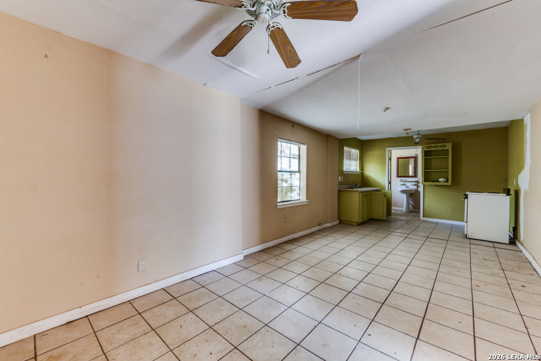 3311 W Commerce San Antonio TX 78207