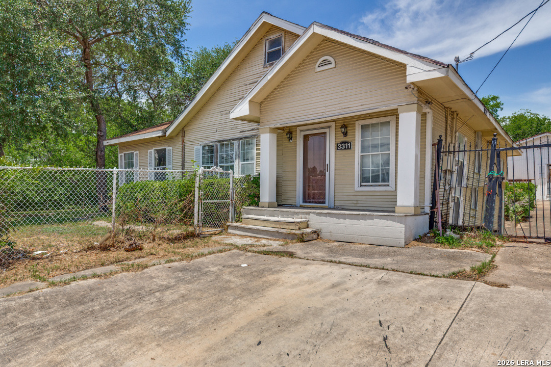 3311 W Commerce San Antonio TX 78207