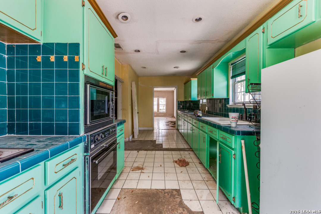 3311 W Commerce San Antonio TX 78207