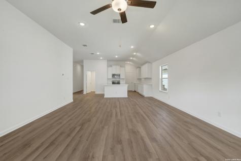 1544 Gentle View New Braunfels TX 78130