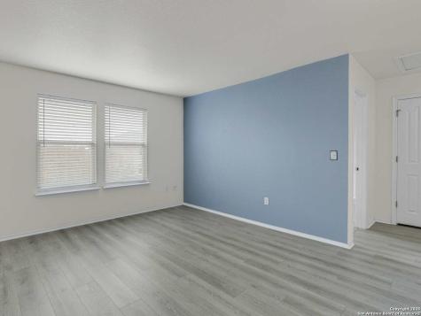 11018 Dublin Field San Antonio TX 78254