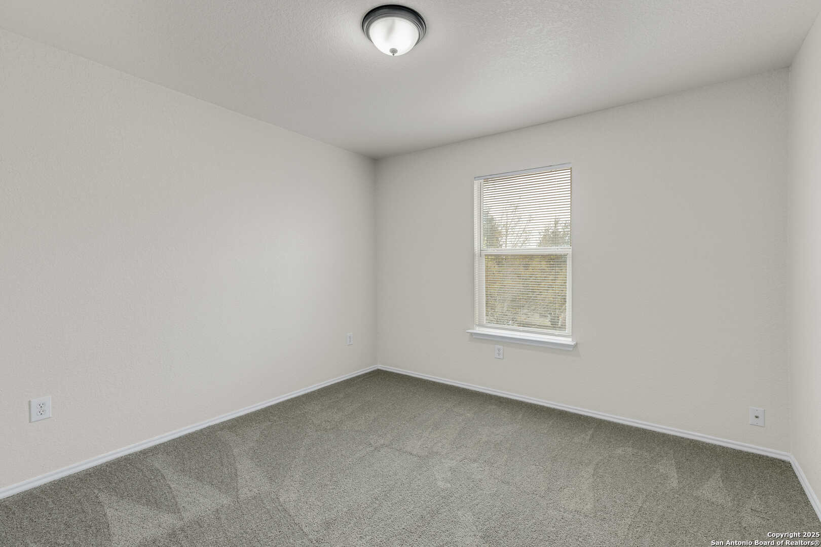 11018 Dublin Field San Antonio TX 78254