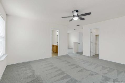 11018 Dublin Field San Antonio TX 78254