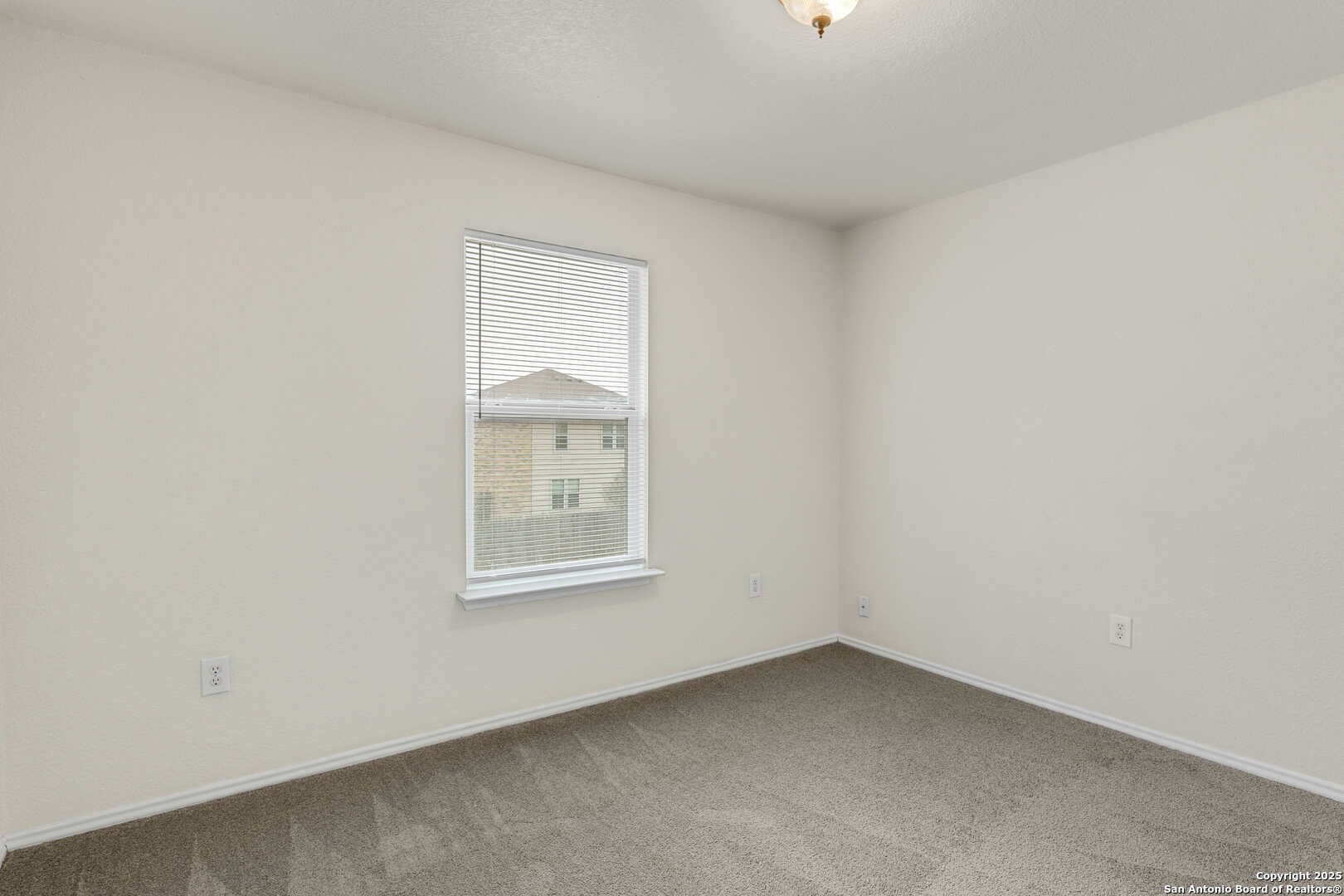 11018 Dublin Field San Antonio TX 78254