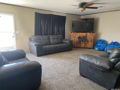 305 E Runge Karnes City TX 78118