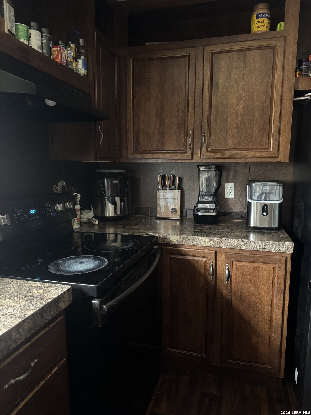 305 E Runge Karnes City TX 78118