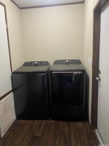 305 E Runge Karnes City TX 78118