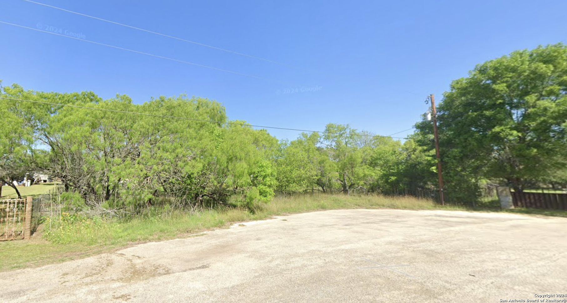 255 Fern Hollow Drive Jourdanton TX 78026