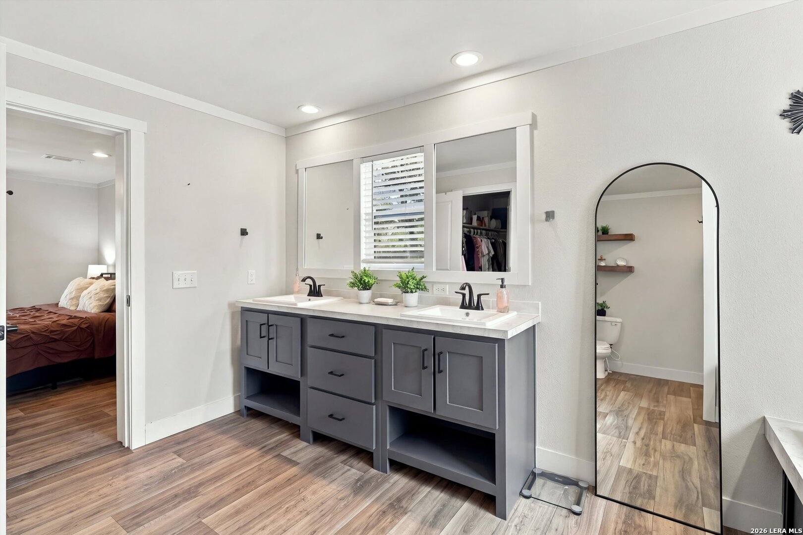 152 Syrah Street La Vernia TX 78121