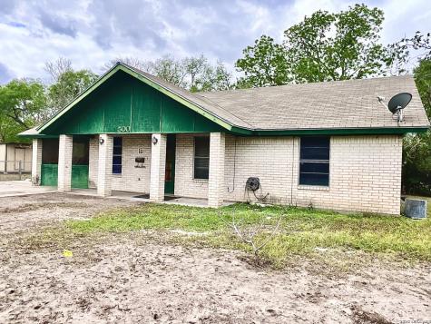 500 S Minneapolis Street Beeville TX 78102