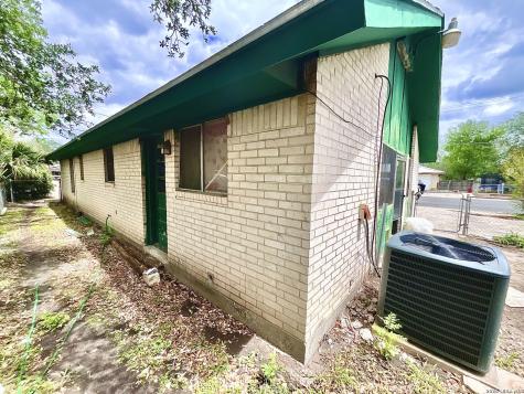 500 S Minneapolis Street Beeville TX 78102