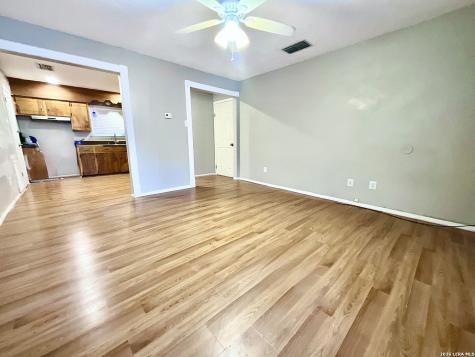 500 S Minneapolis Street Beeville TX 78102