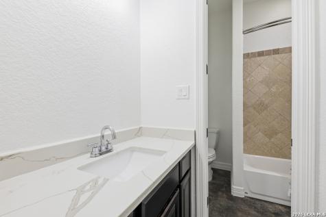 2607 Kangaroo New Braunfels TX 78132