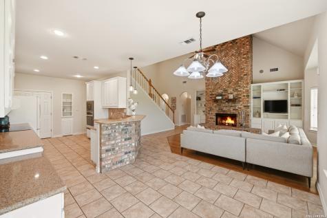 220 Private Road 4661 Castroville TX 78009