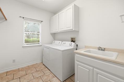 220 Private Road 4661 Castroville TX 78009