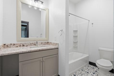 128 Hidden Ranch Court Floresville TX 78114