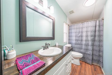 188 Oakview Drive La Vernia TX 78121