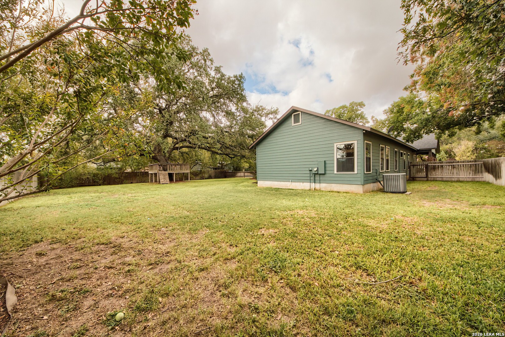 2805 Avenue H Hondo TX 78861