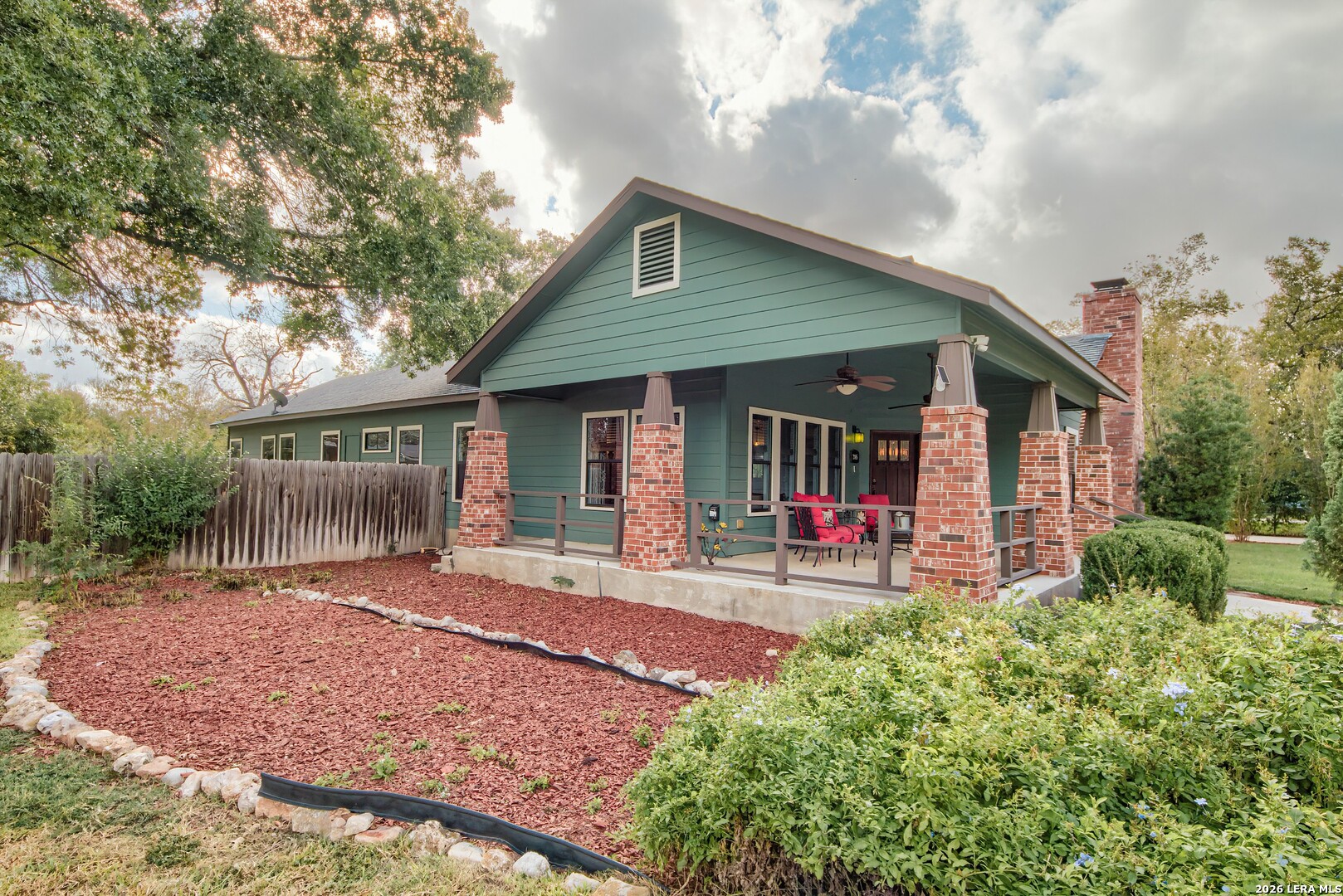 2805 Avenue H Hondo TX 78861