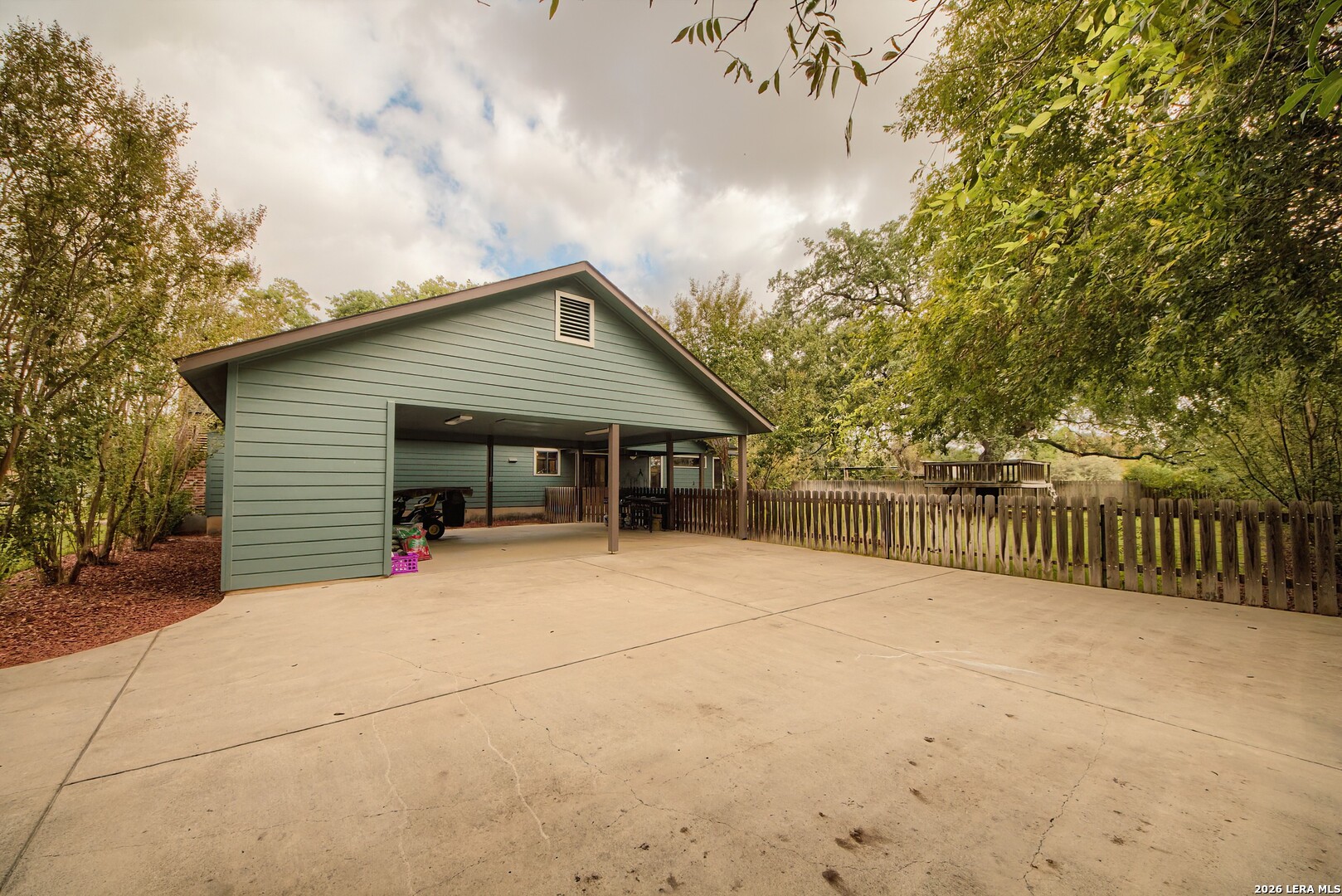 2805 Avenue H Hondo TX 78861