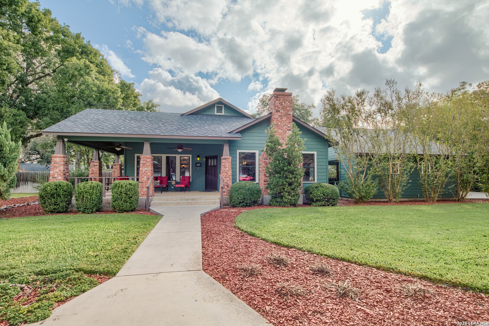 2805 Avenue H Hondo TX 78861