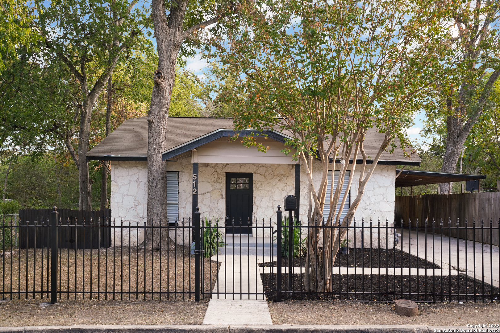 512 Barrett Avenue San Antonio TX 78214