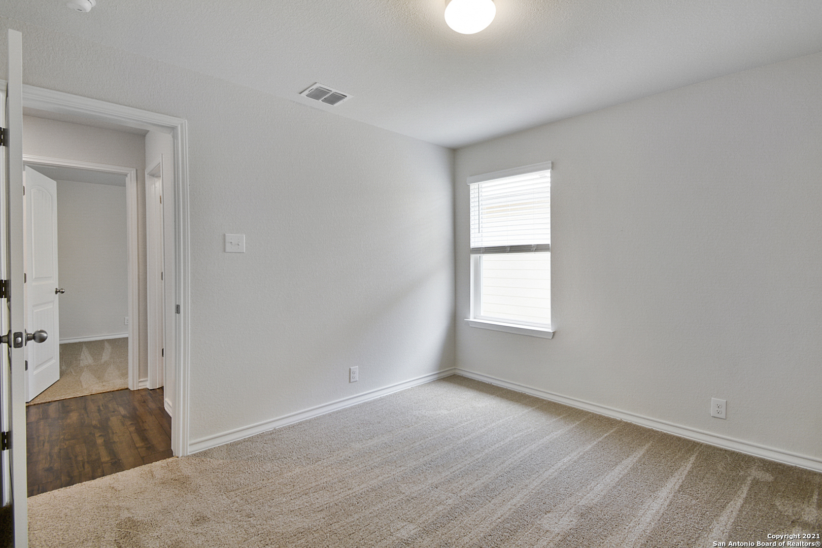 1719 Garnet Spring San Antonio TX 78245