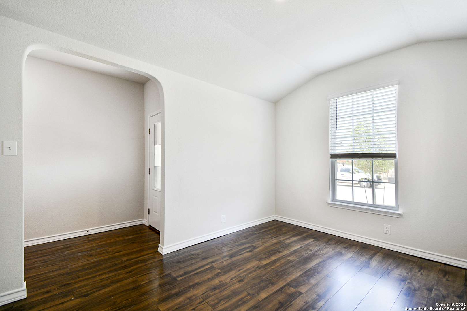 1719 Garnet Spring San Antonio TX 78245