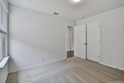 1719 Garnet Spring San Antonio TX 78245