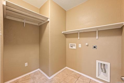 105 Rolling Creek Boerne TX 78006