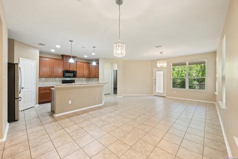 105 Rolling Creek Boerne TX 78006