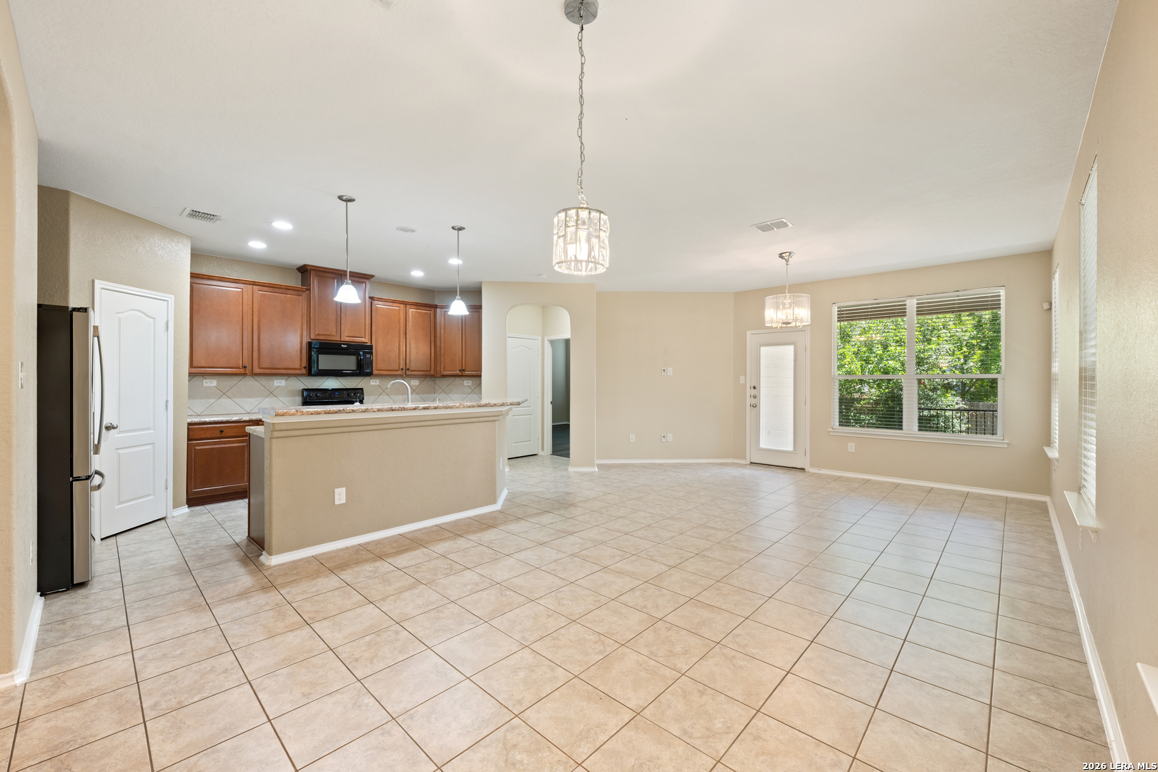 105 Rolling Creek Boerne TX 78006