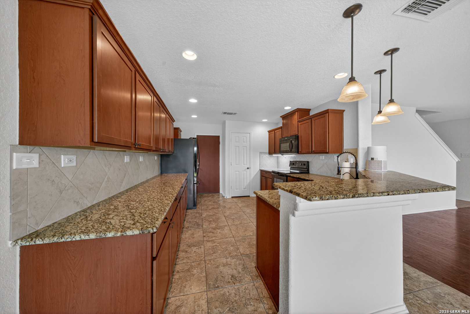 4435 Wrangler View San Antonio TX 78223