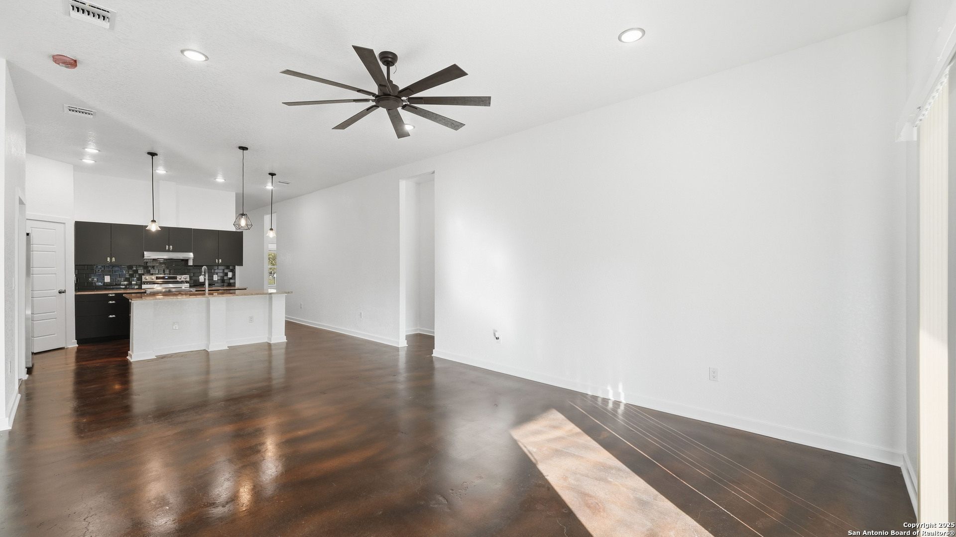 4606 Lee Way Elmendorf TX 78112
