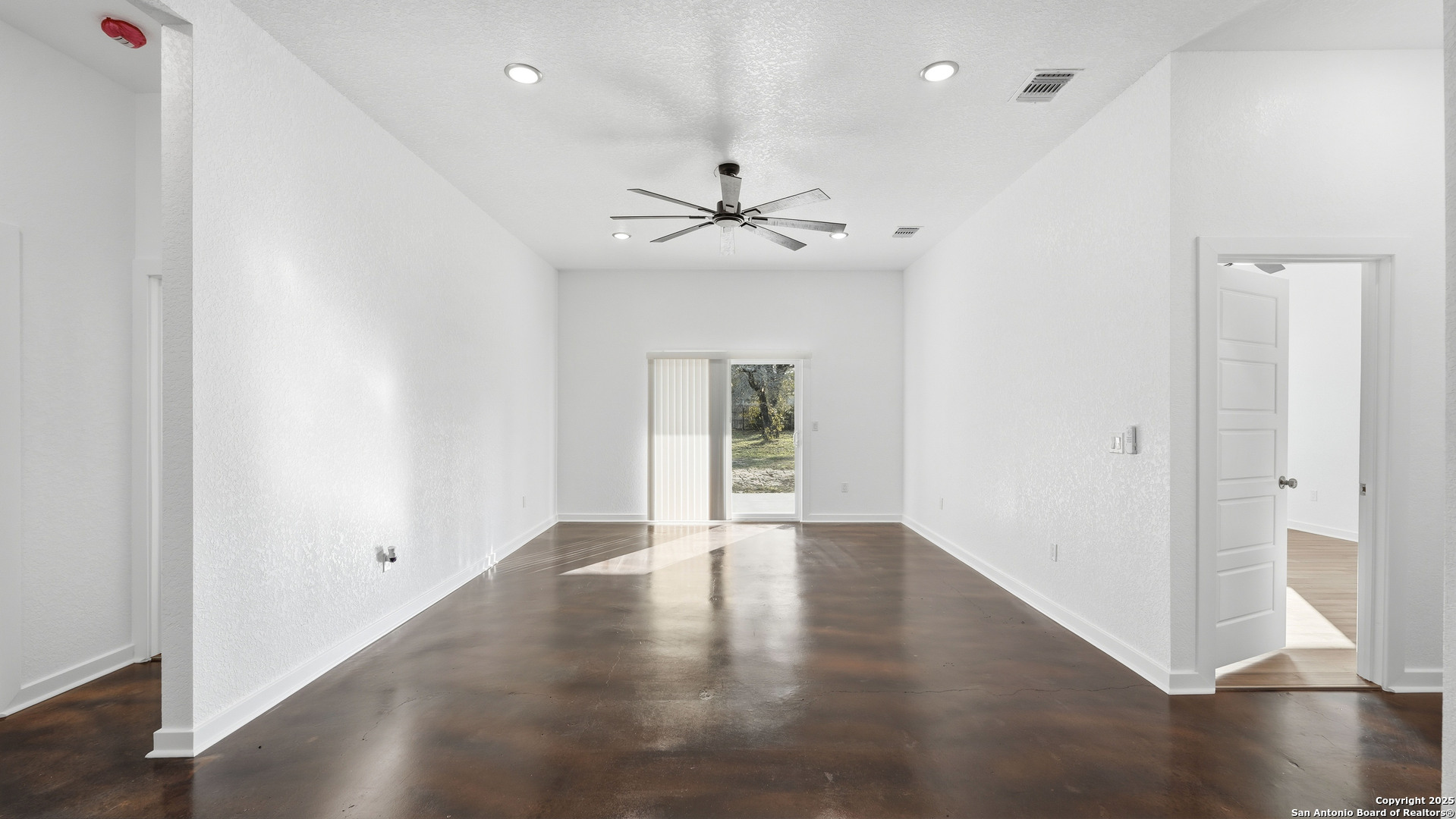 4606 Lee Way Elmendorf TX 78112