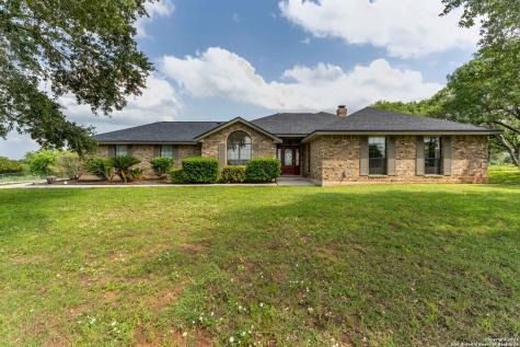 168 Country Gardens La Vernia TX 78121