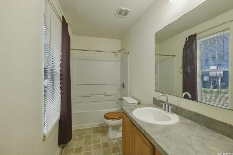 101 Gatewood Lake Cibolo TX 78108