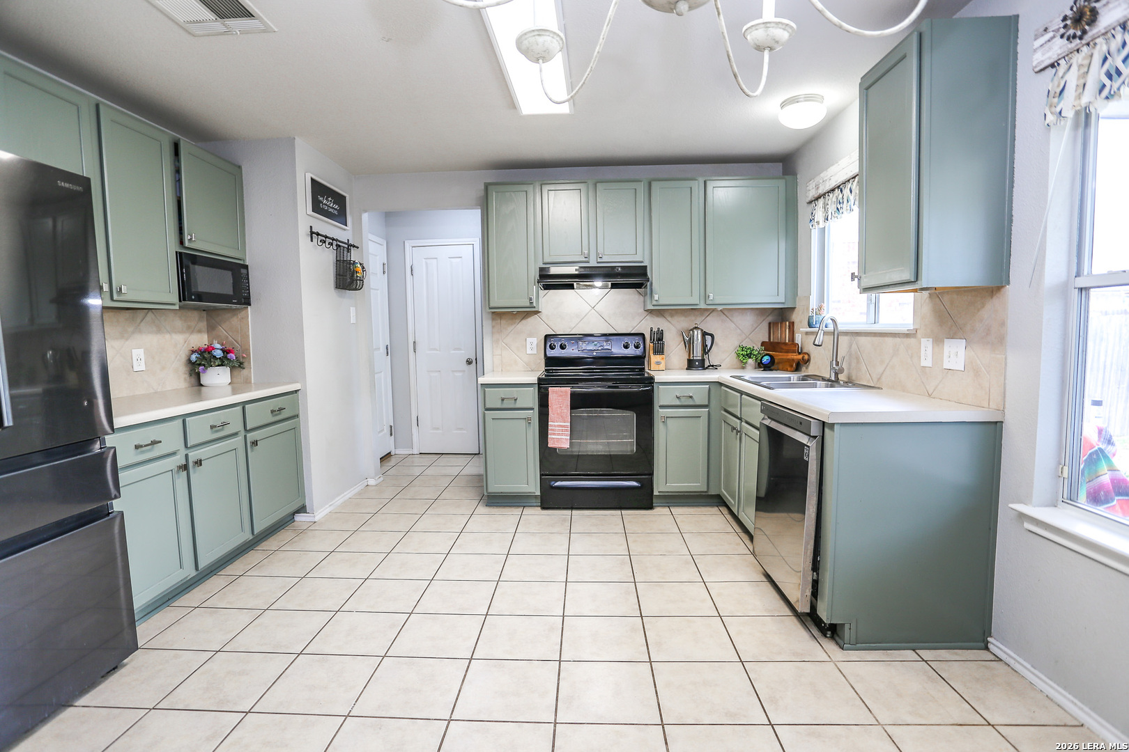 100 Steer Lane Cibolo TX 78108