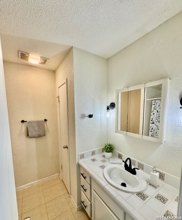 8006 Harper Valley Street Live Oak TX 78233