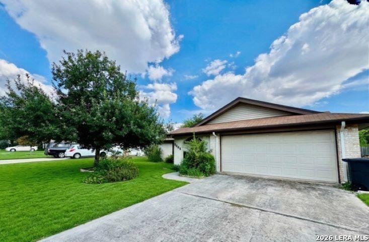 8006 Harper Valley Street Live Oak TX 78233