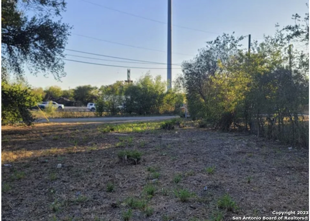 413 E Lubbock San Antonio TX 78204