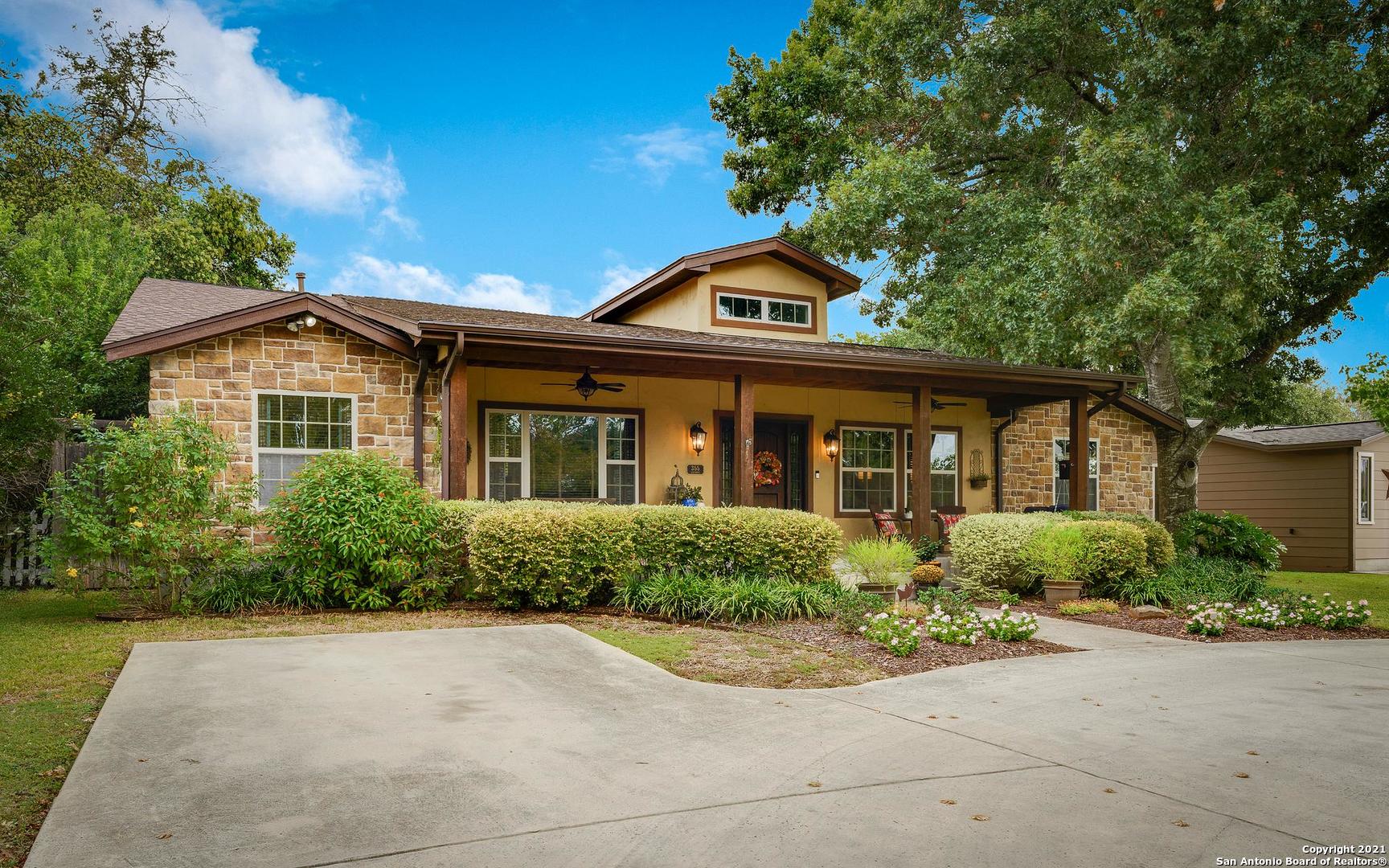 355 Larchmont Drive San Antonio TX 78209