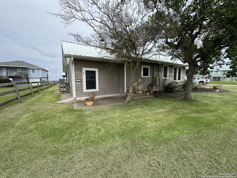 549 Marshall Johnson Avenue S Port Lavaca TX 77979