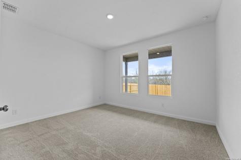 6521 Titan Park Converse TX 78109