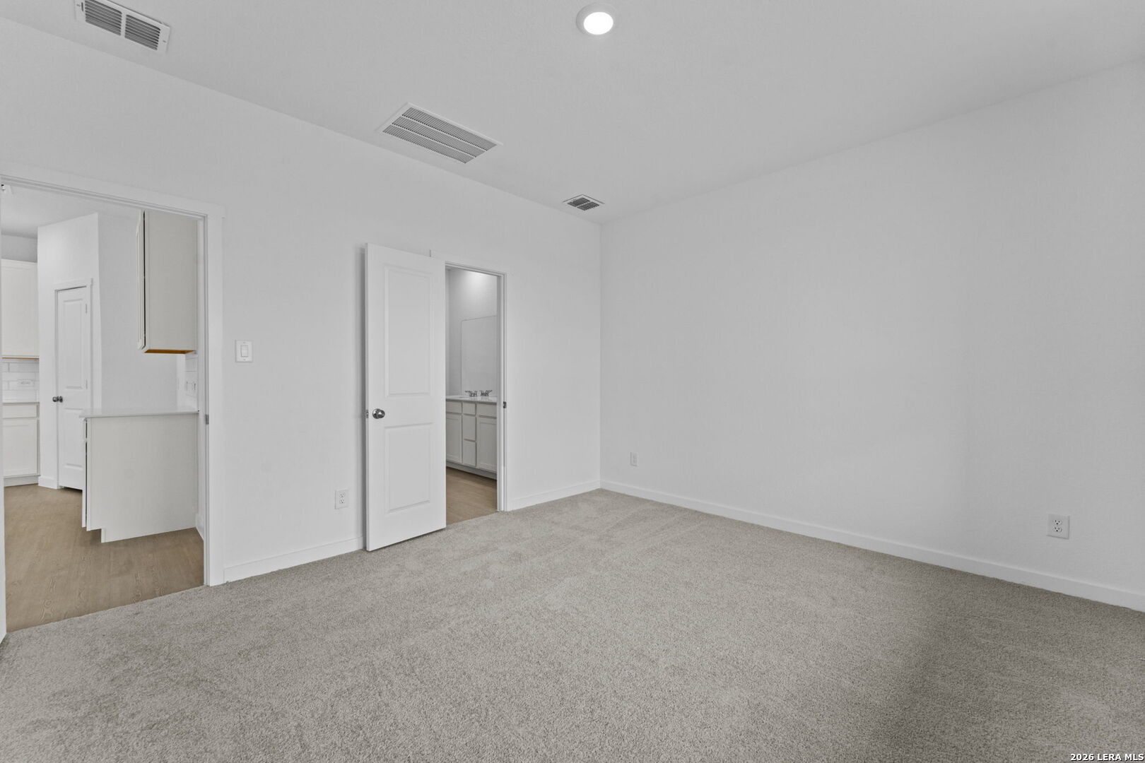6521 Titan Park Converse TX 78109