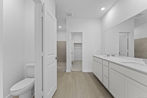 6521 Titan Park Converse TX 78109