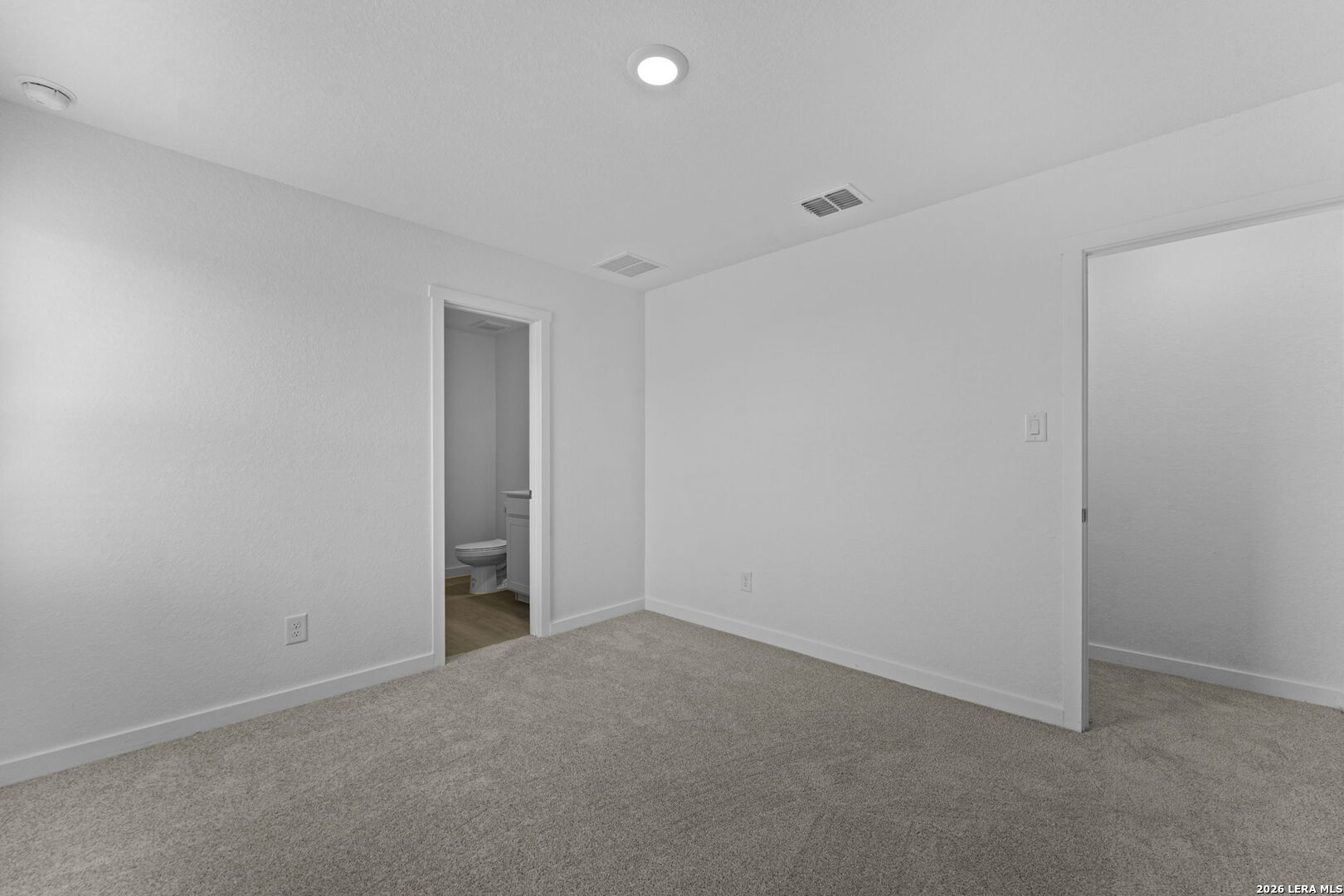 6521 Titan Park Converse TX 78109