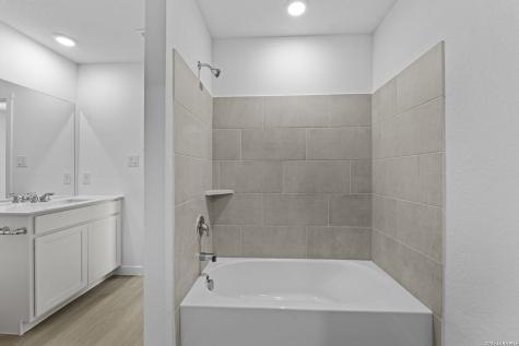 6521 Titan Park Converse TX 78109