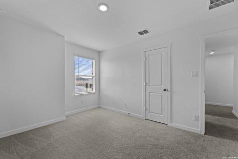 6521 Titan Park Converse TX 78109